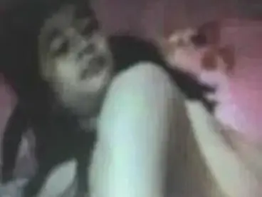 Dokumentasi Gadis Cantik Berparas Imut Kasur