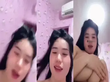 Gadis Cantik Pasrah Goyang Kasur Hutan Gerimis