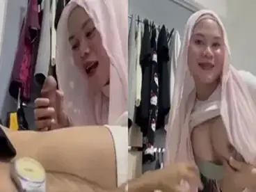 Gadis Cantik Pasrah Servis Kasur Bareng Pacar
